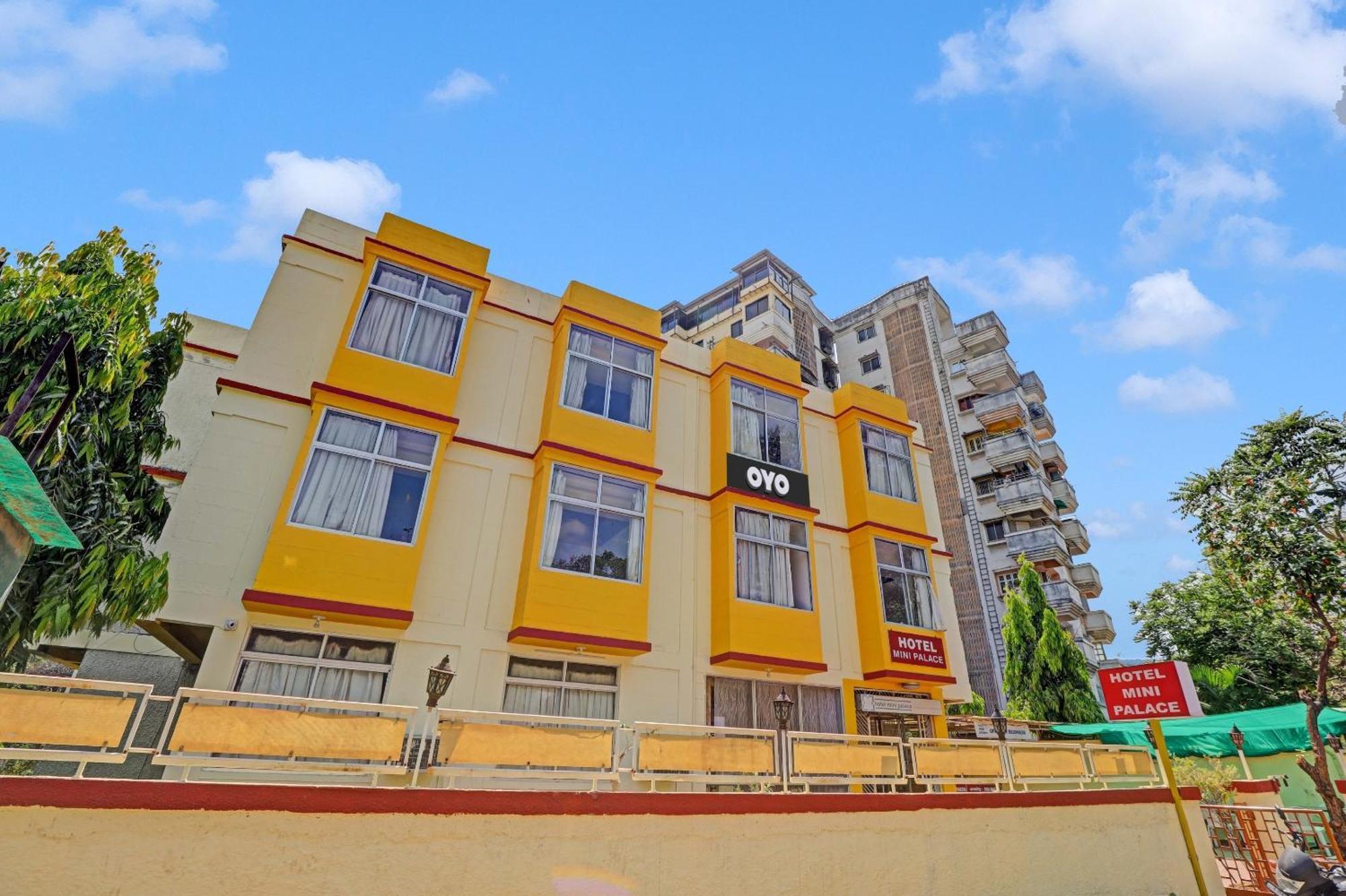 Oyo Flagship 80463 Hotel Mini Palace Vadodara Extérieur photo